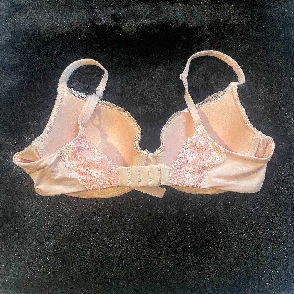 Victoria's Secret "Body by Victoria" Collection - Picture 7 of 13